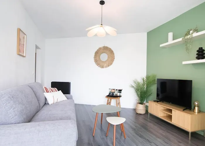 Le Bourbon - T2 Renove A 200m De La Lägenhet *