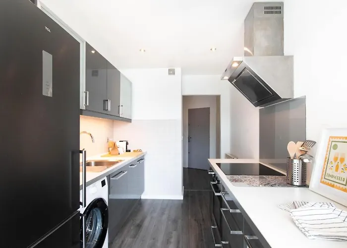 Le Bourbon - T2 Renove A 200m De La Labenne