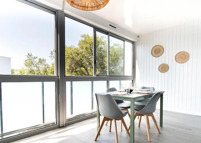 Lägenhet Le Bourbon - T2 Renove A 200m De La *